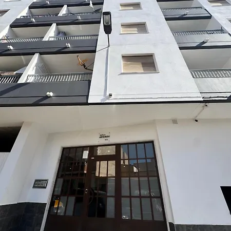 Seaside Serenity Apartment